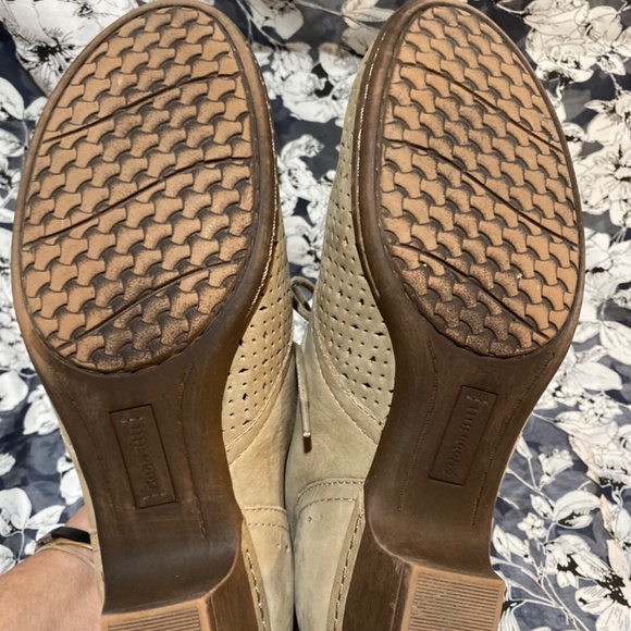 Cobb Hill by New Balance Booties - Picture 9 of 12